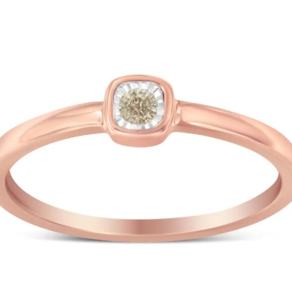 EUC 14k Gold Round .05ct Diamond Miracle Set Ring - Picture 2 of 4